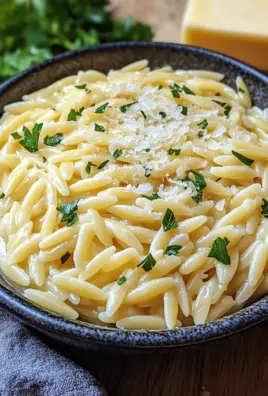 Cremige Orzo-Nudeln mit Knoblauch und Parmesan